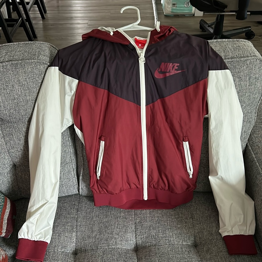 Small Womens Nike Jacket